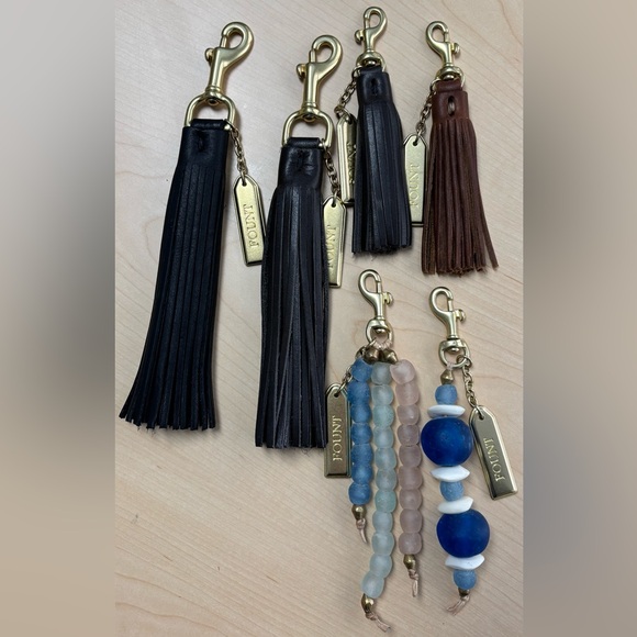 Fount Tassel Collection - Picture 1 of 7